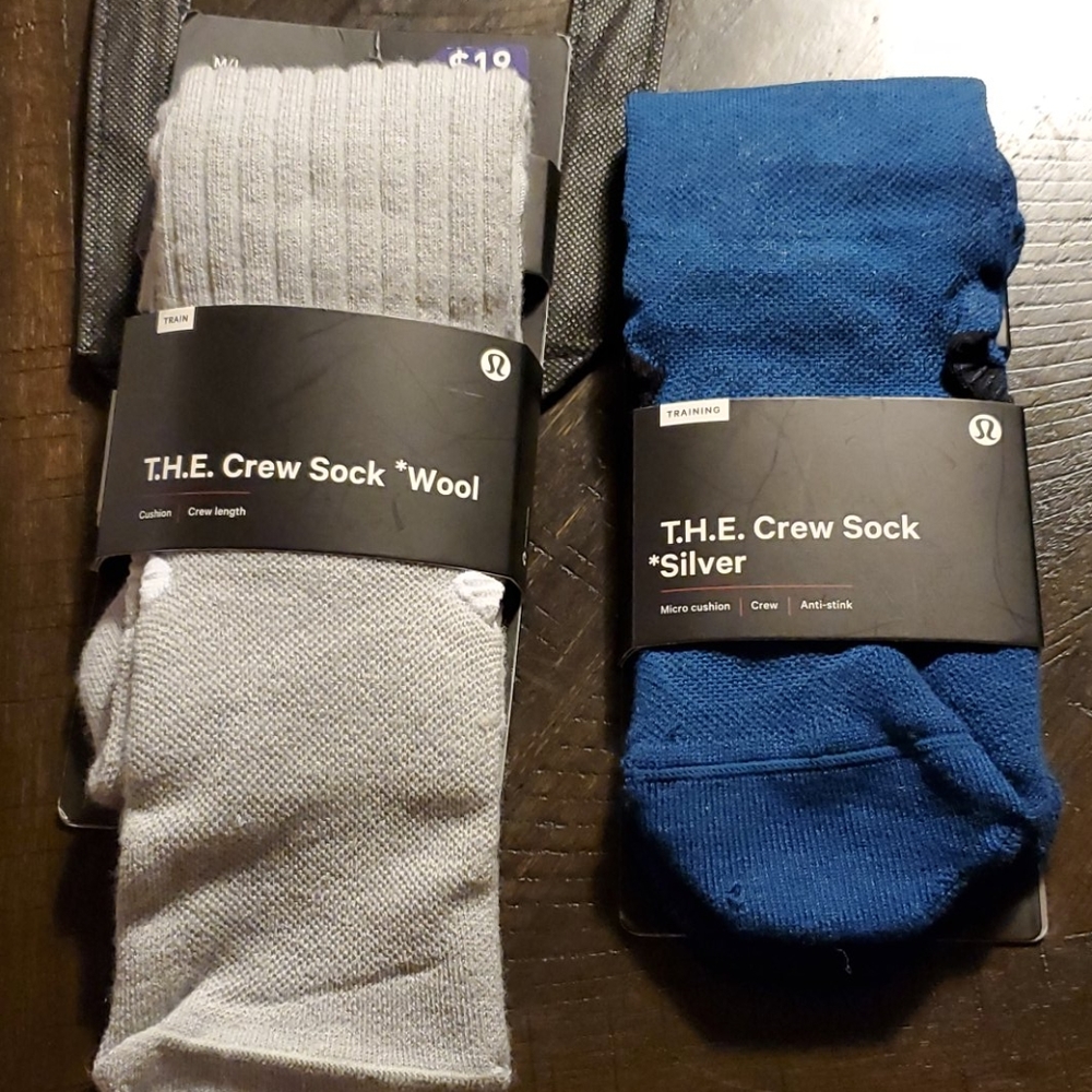 Lululemon  NWT  $24 ea  bundled $130 - Picture 4 of 6